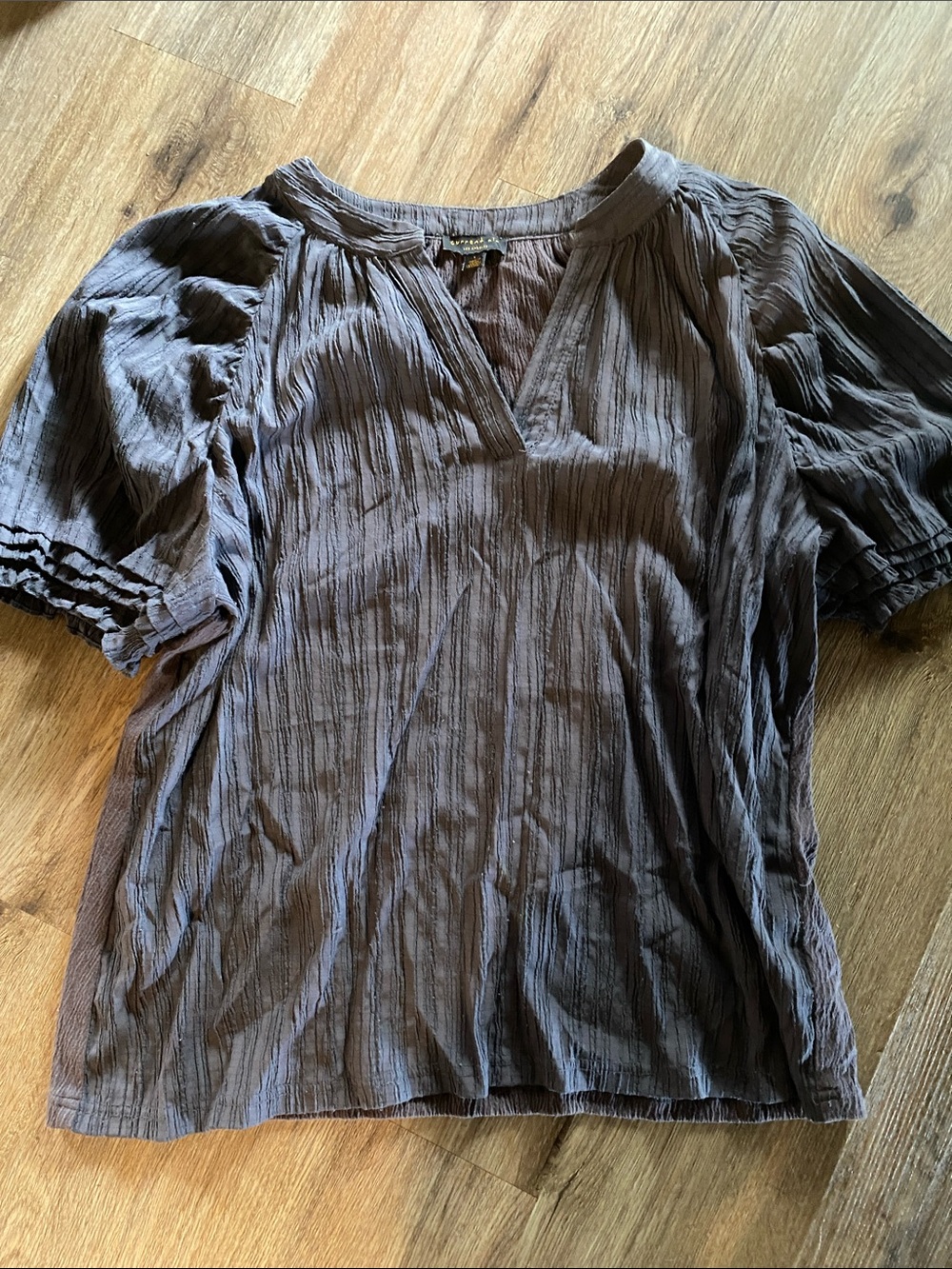 Anthropologie Current air l large grey mixed media puff sleeve top shirt